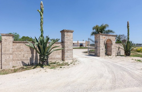 Sogliano Cavour Villa | Villa Dei Re With Pool Sauna And Jacuzzi, Galatina, Italy