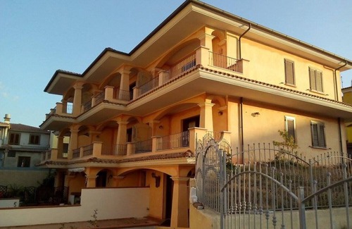 Lu Bagnu Apartment | VILLA DEI SERRA ground floor SANITIZED AND HYGIENIZED APPARATELY!