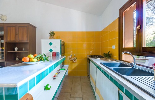 Narbolia Villa | "Villa del Maestro" with Garden, Balcony & Wi-Fi