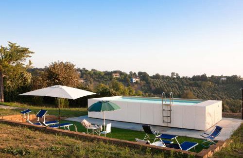 Sant'Elpidio a Mare Villa | Villa Dell'Arco - Sea View, Private Pool & AirCo