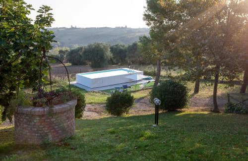 Sant'Elpidio a Mare Villa | Villa Dell'Arco - Sea View, Private Pool & AirCo