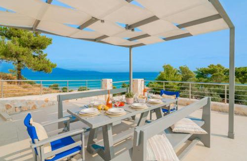 Alonia Villa | Villa Delphini by Villa Plus