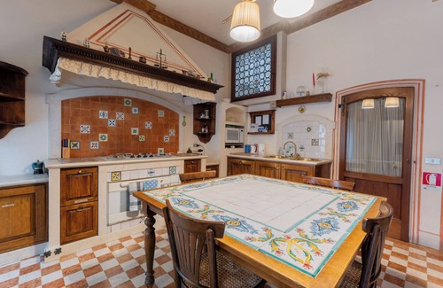 Treviso Villa | [Villa Design] Jacuzzi & Rooftop in Treviso