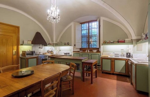 Santo Stefano A Tizzano House | Villa di Tizzano between Chianti and Florence