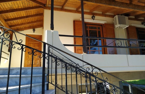 Vassilatika Villa | Villa Dimitris in Afra Village