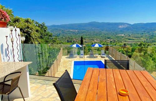 Esperion Villa | Villa Dinos by PosarelliVillas