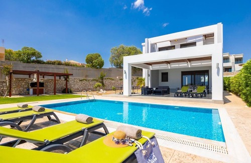 Lahania Villa | Villa Dionysos - Three Bedroom Villa, Sleeps 7