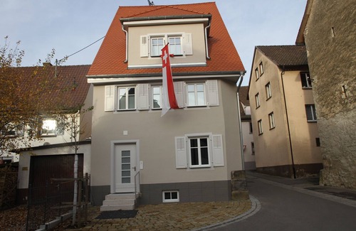 Geisingen Apartment | Villa Doppelzimmer 3, Max. 4 Personen