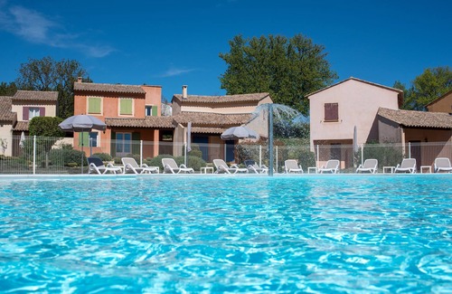 Saint-Trinit Villa | Villa Duplex en Pleine Nature | Accès Piscine