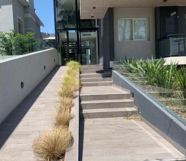 La Falda Apartment | Villa Edén Departamento 1 Dormitorio con Cochera