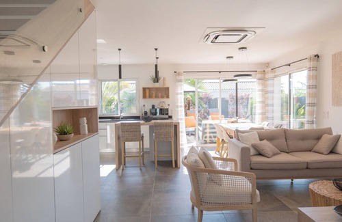Saint-Ciers-du-Taillon House | Villa Eden : Luxury with swimming pool near the Charente vineyards