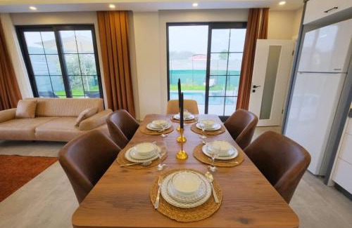 Yaniklar Villa | Villa Eisa / Fethiye Yanıklar