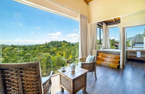 La Vega Province Villa | Villa Eli Jarabacoa ¡Chef Included! 20+ Guests
