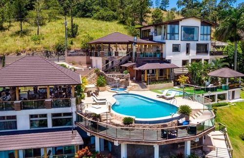 La Vega Province Villa | Villa Eli Jarabacoa ¡Chef Included! 20+ Guests