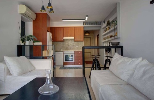 Maleme Apartment | Villa Elias 3BR with Jacuzzi & Pool