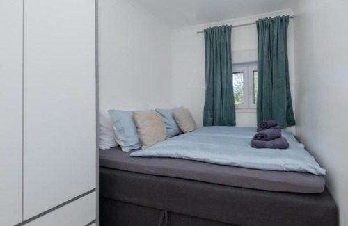 Runovici Apartment | Villa Erwin with heated pool