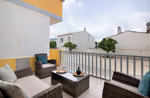 Manta Rota Villa | Villa 'Essence Of Grey' with private terrace overlooking the sea, Wi-Fi and air conditioningn