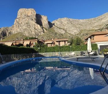 Sferracavallo House | Villa Eufrosine