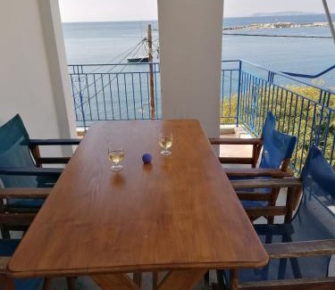 Loutraki Apartment | Villa Evmenia Panoramic sea view & Sea front apartments