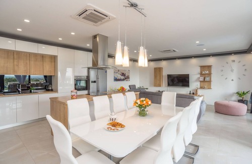 Donje Rastane Villa | Villa F&A ZadarVillas