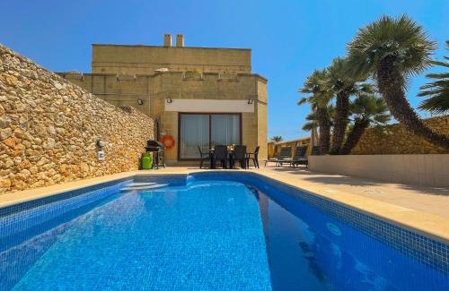 Santu Pietru Villa | Villa Fieldend - Gozo Holiday Home