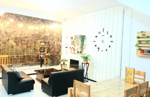 Sidomulyo House | Villa Fifari - 5 Kamar Tidur, 3 Kamar Mandi