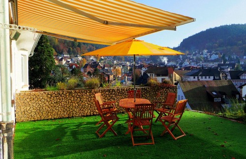 Schramberg Apartment | Villa Fink upper floor, 160sqm, 3 bedrooms, terrace, max. 6 people