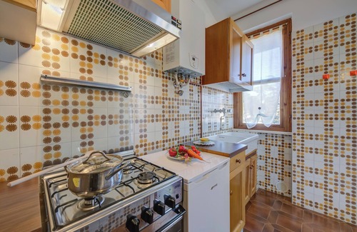 Colombare Apartment | Villa Fiorita - Apt 4 - Mimosa