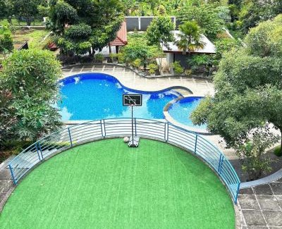 Batu Villa | Villa Flamboyan