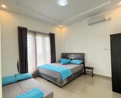 Batu Villa | Villa Flamboyan