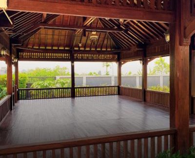 Batu Villa | Villa Flamboyan
