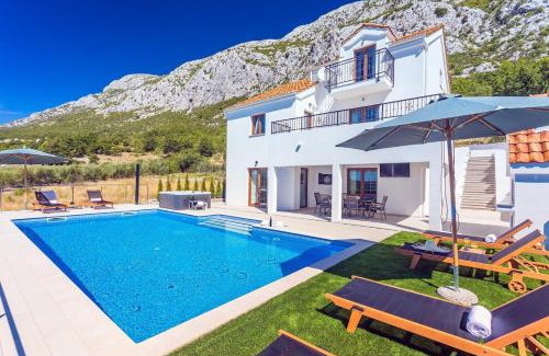Gata Villa | Villa Flora with a 53 sqm private pool with Cinema room with projector and 4 en-suite bedrooms