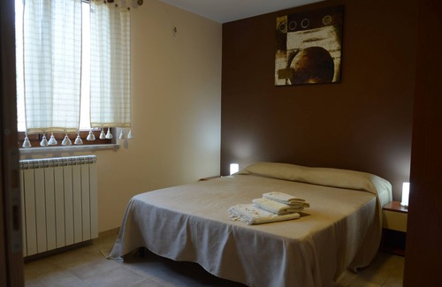 Calascibetta Villa | Villa for 12 people with large swimming pool located in the heart of Sicily.