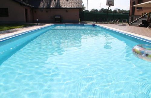 Mikulovice Villa | Villa for 20 people with Jacuzzi and Large Pool