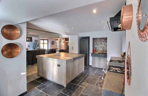 Chimay Villa | Villa for 21P with pool by the river