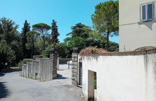 Calenzano Apartment | Villa Fossi Rosa Antico, Florence countryside