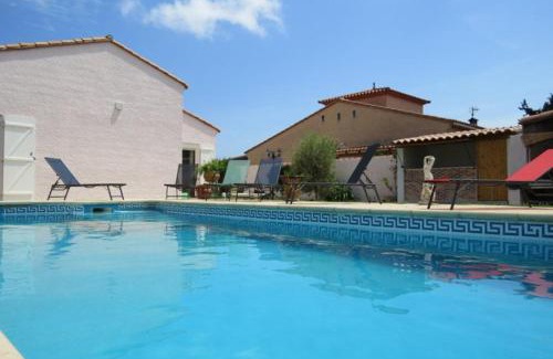 Saint-Hippolyte Villa | Villa familiale piscine privée 6 personnes Proche plage 6PC7