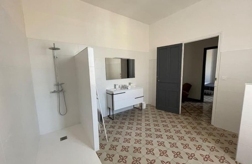 Saint-Hippolyte House | VILLA MONTGAILLARD 5km MER cœur village 220m² 3ch
