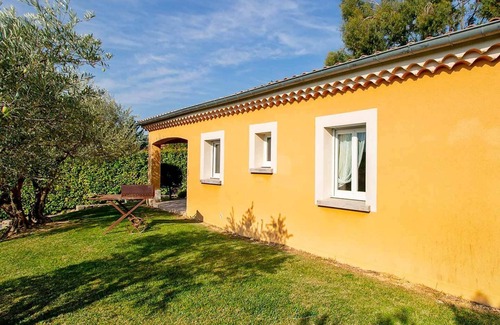 Saint-Maurice-dʼArdeche Villa | Villa Grenache - private terrace and garden