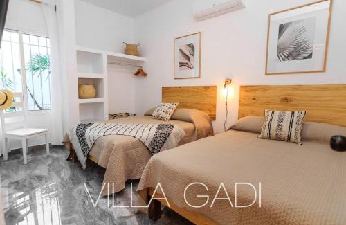 Bajio Villa | VILLA GADI - Roof Garden - Pizza Oven - Tiny Pool