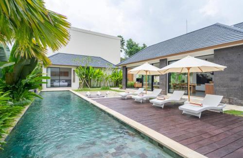 Melayang Villa | Villa Gantari By GORO