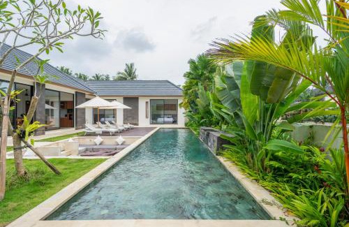 Melayang Villa | Villa Gantari By GORO