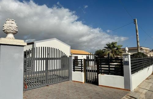Santa Maria del Focallo House | villa Gardenia fronte mare x4