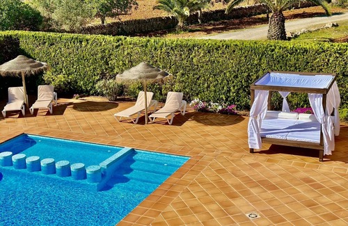 Felanitx Villa | VILLA GATONA is our most popular luxury Villa - modern and impressive