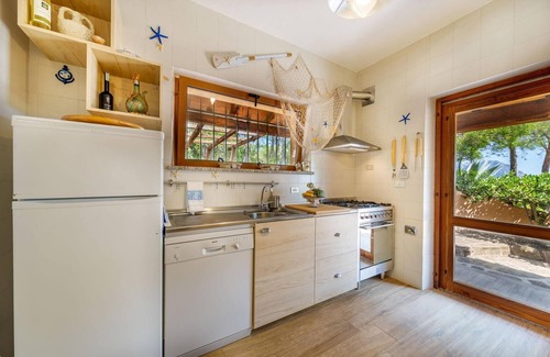 Porto Istana Villa | Villa Gaviel, private descent to lonely beach, scenic P. Istana, wifi