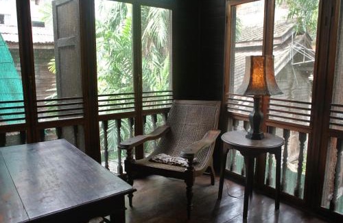 Wat Sam Phraya House | Villa Guest House