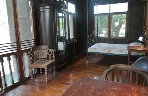 Wat Sam Phraya House | Villa Guest House