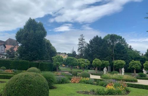 Kalksburg Apartment | Villa guest suite near Vienna