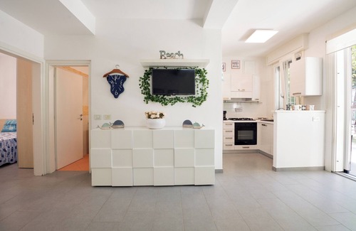 Lido degli Estensi House | Villa HalaveliHome Relax in this oasis of quiet and elegance near the sea