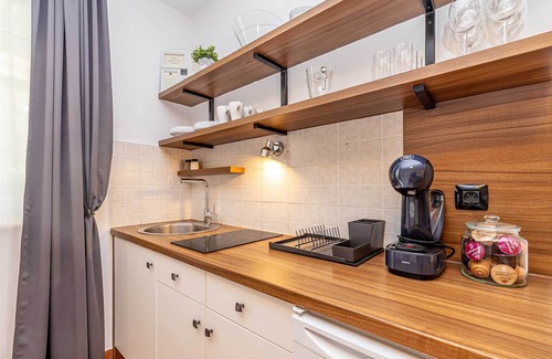 Linardici Apartment | Villa Haya - studio apartment Lavanda with heated pool